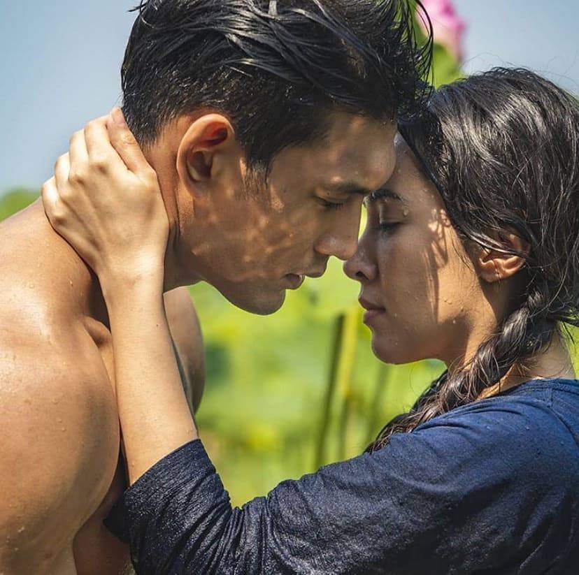 น้ำเดินเพราะเธอๆ