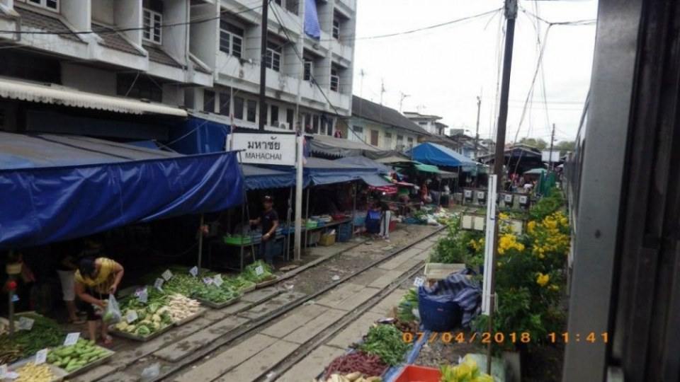 สถานีรถไฟมหาชัย