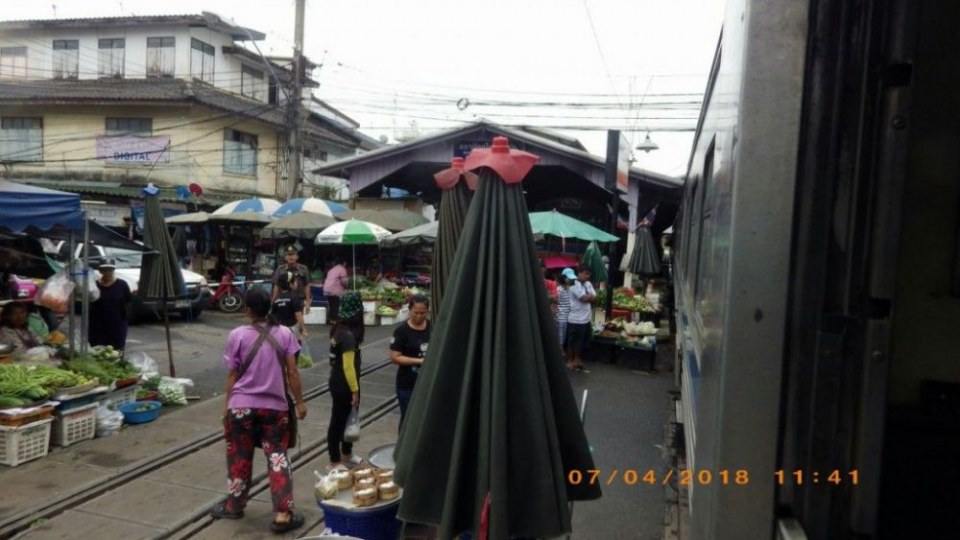 สถานีรถไฟมหาชัย