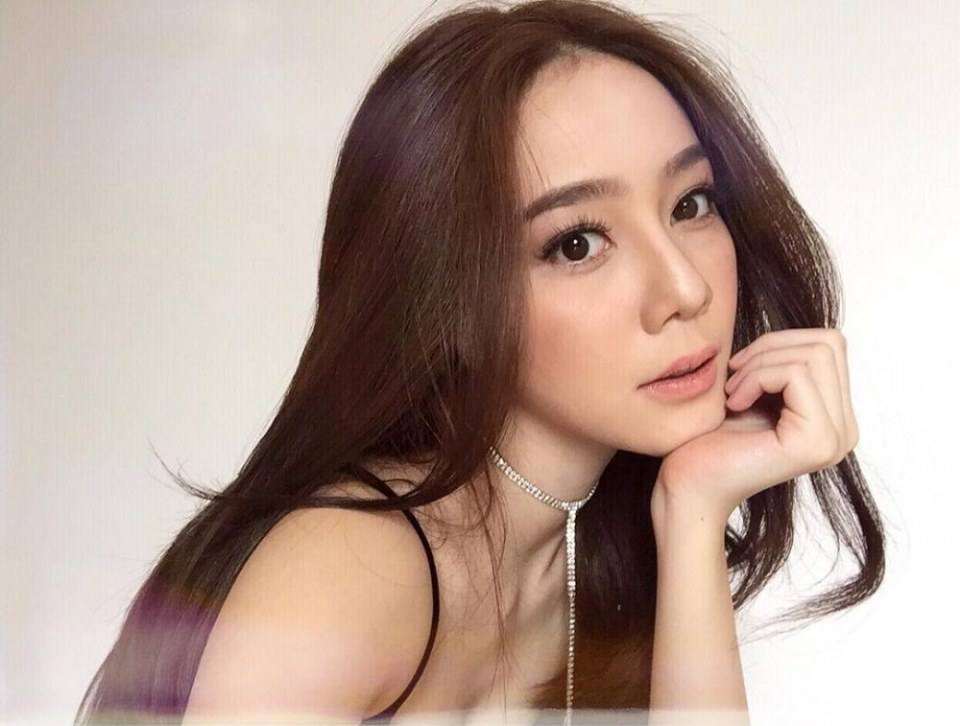 ออม ทัศนียา