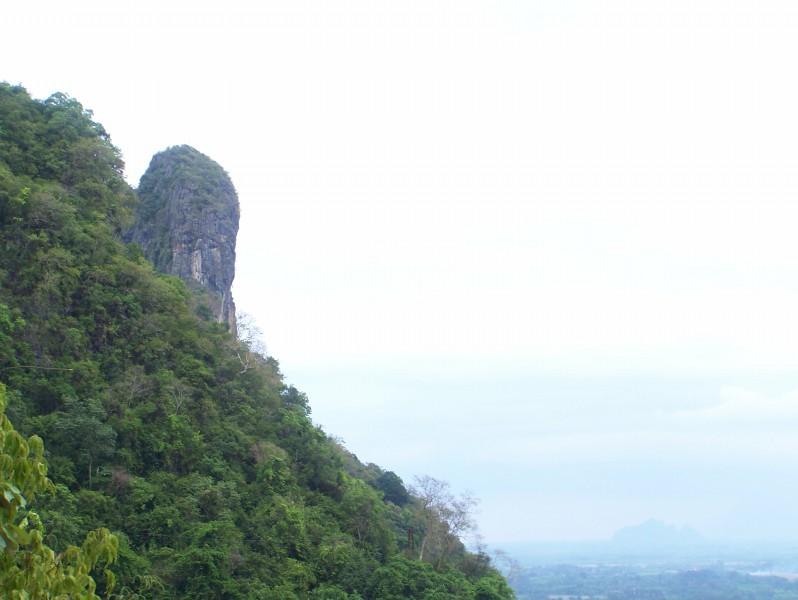 เขาอกทะลุ (ภาคใต้)