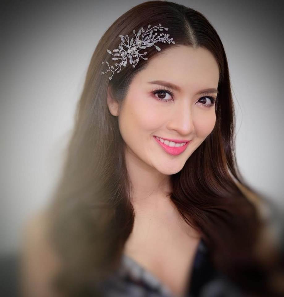 แอ๊ฟ ทักษอร