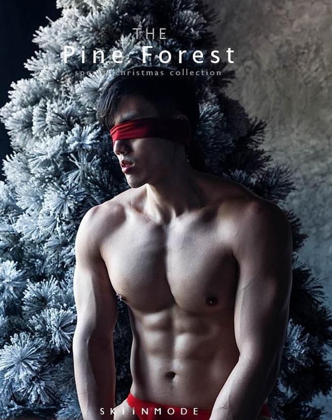 หนุ่มหล่อขึ้นปก 155