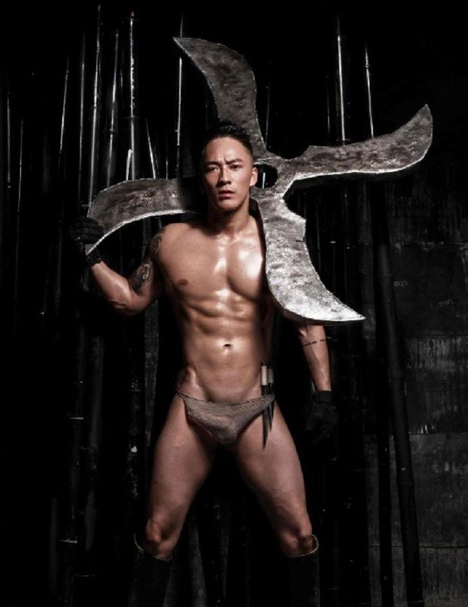 หนุ่มหล่อขึ้นปก 157