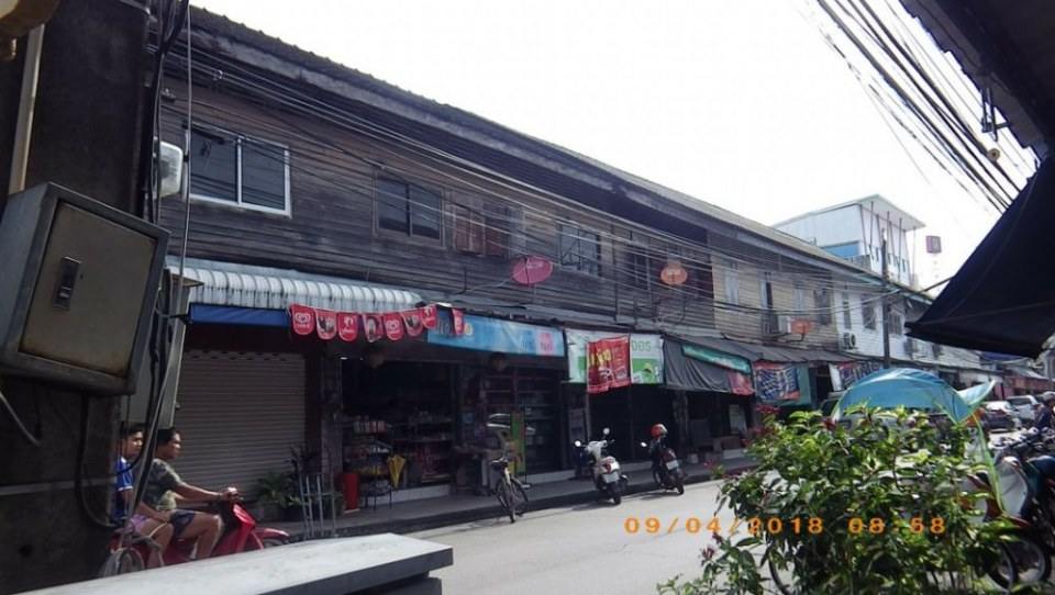 ตลาด อ.บ้านนาสาร