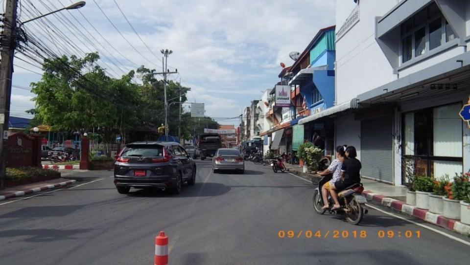 ตลาด อ.บ้านนาสาร