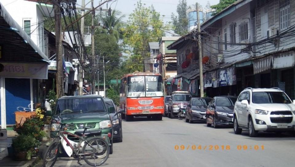 ตลาด อ.บ้านนาสาร