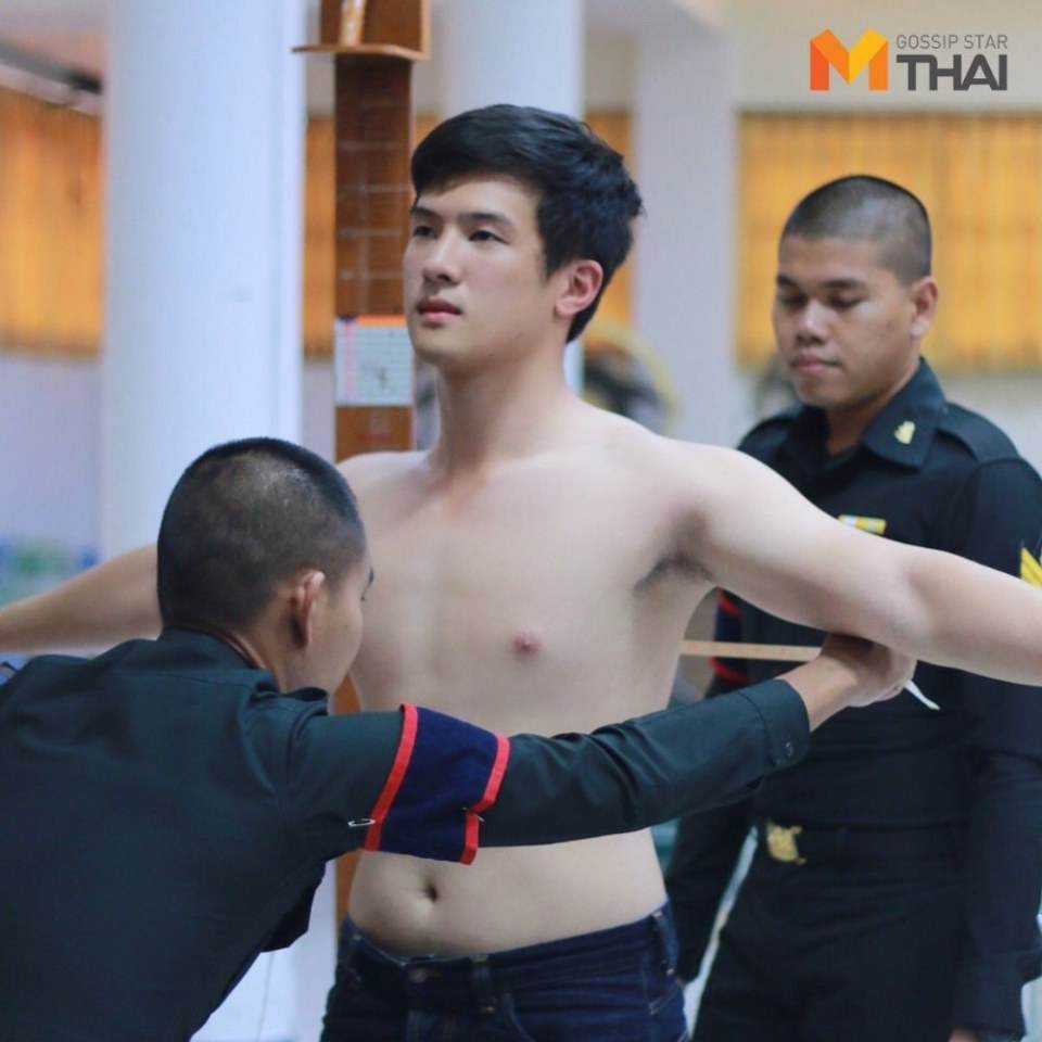 โอ๊ววเจมส์ มาร์&rdquo; คัดเลือกทหารกองเกิน