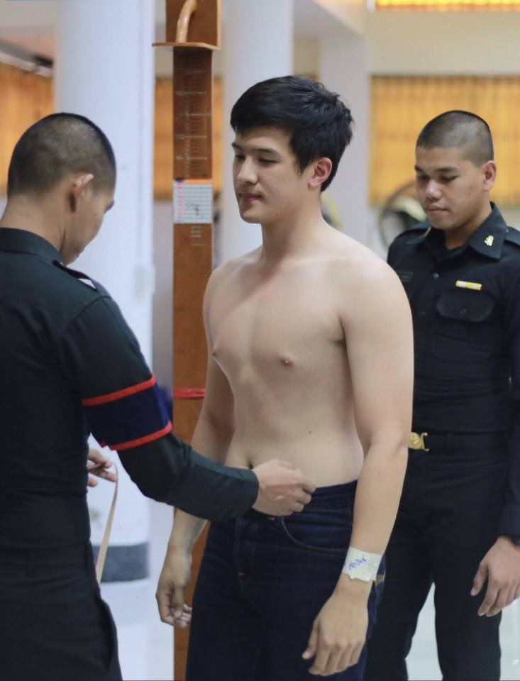 โอ๊ววเจมส์ มาร์&rdquo; คัดเลือกทหารกองเกิน