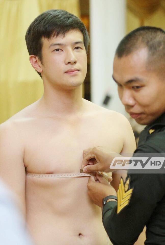 โอ๊ววเจมส์ มาร์&rdquo; คัดเลือกทหารกองเกิน