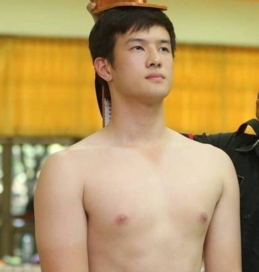 โอ๊ววเจมส์ มาร์&rdquo; คัดเลือกทหารกองเกิน