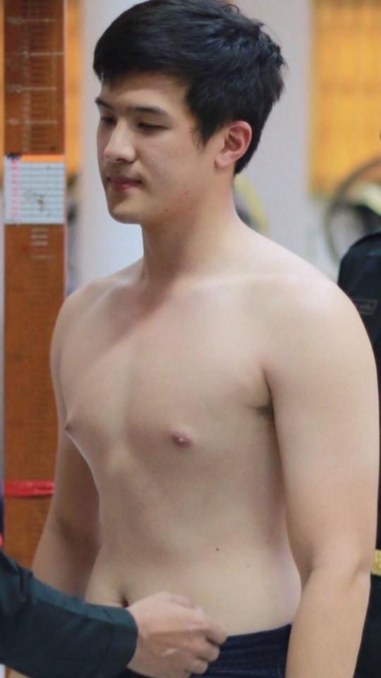 โอ๊ววเจมส์ มาร์&rdquo; คัดเลือกทหารกองเกิน
