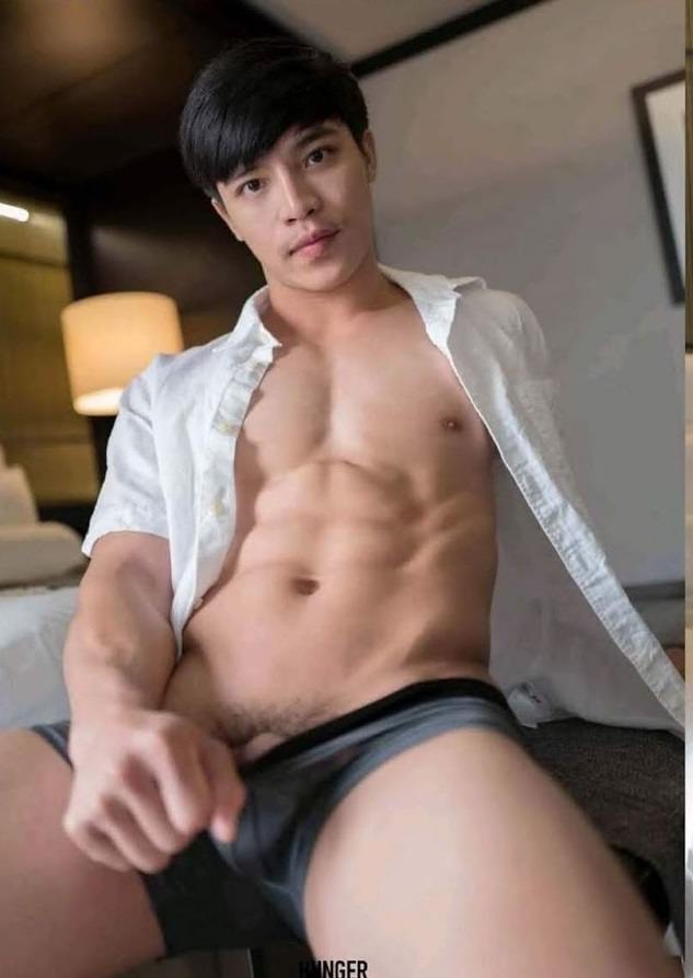 หนุ่มหล่อขึ้นปก 162