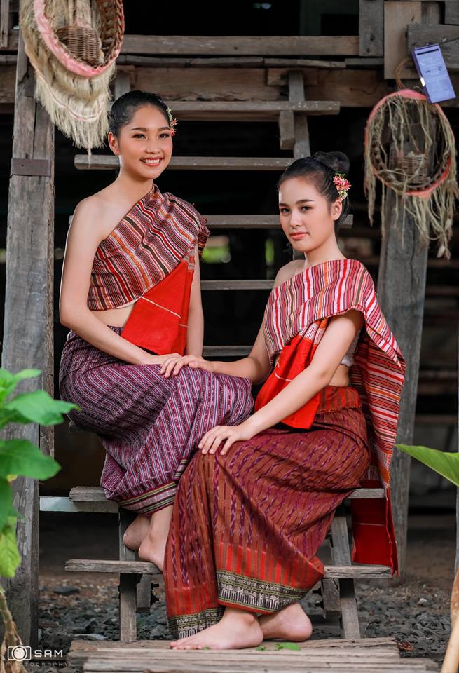 สงกรานต์อีสานบ้านทุ่ง #Thailand