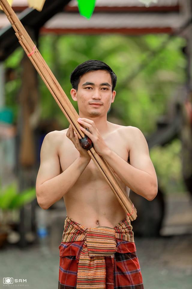สงกรานต์อีสานบ้านทุ่ง #Thailand