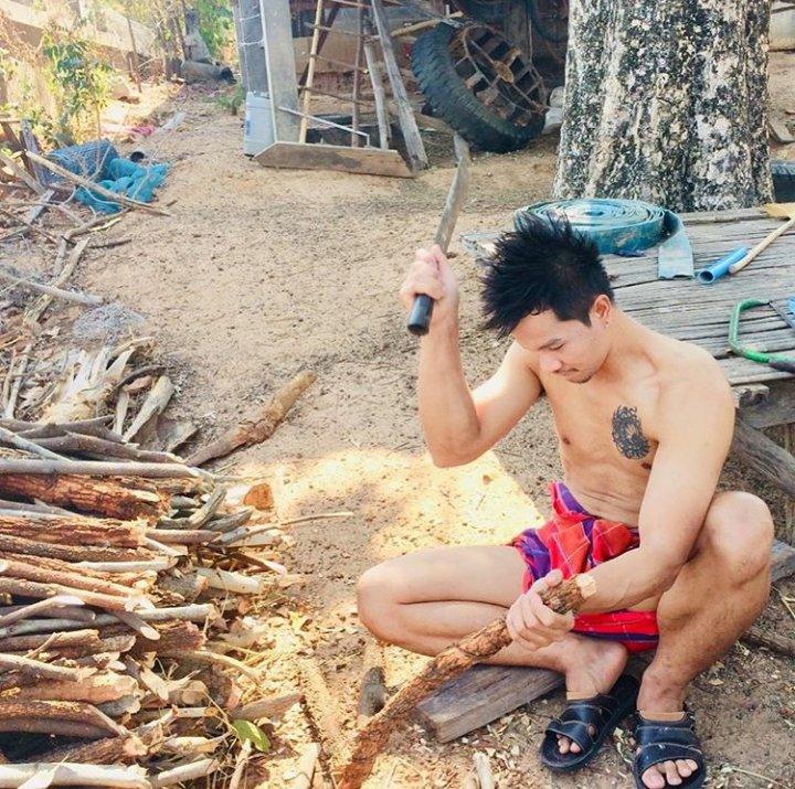 ดีต่อใจ#559เสน่ห์..ผ้าขาวม้า