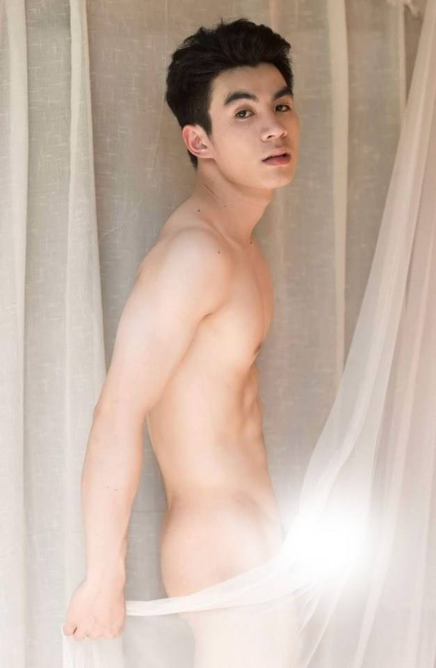 หนุ่มหล่อขึ้นปก 163.2