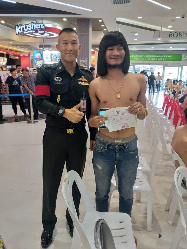 ดีต่อใจ#561ด้งเด้ง ณัฐวุฒิ เกณฑ์ทหารที่ร้อยเอ็ด
