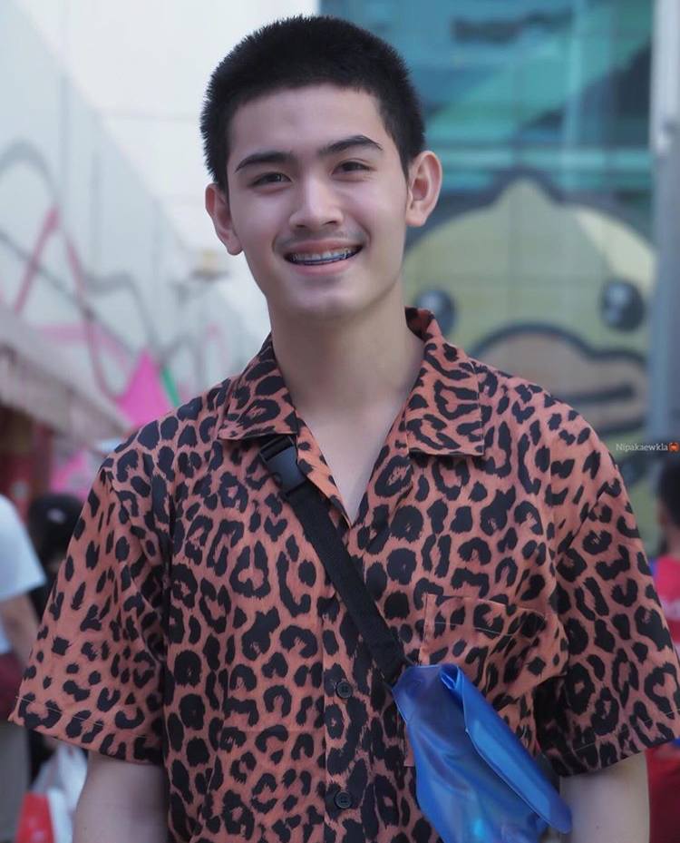 กรุบกริบ งานดี เล่นน้ำ