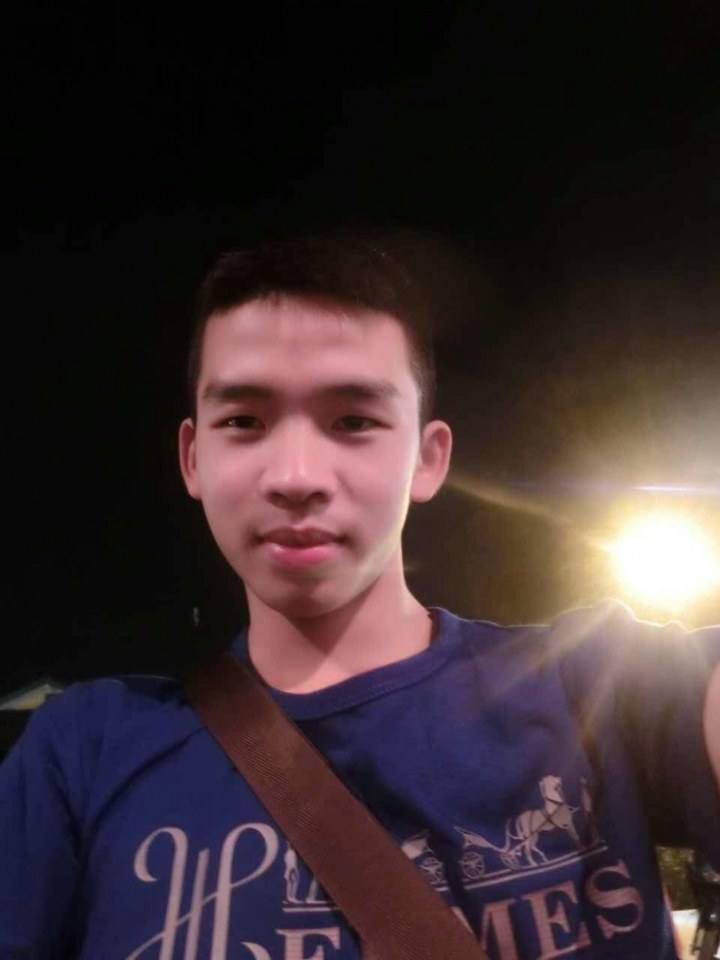 กรุบกริบ งานดี เล่นน้ำ