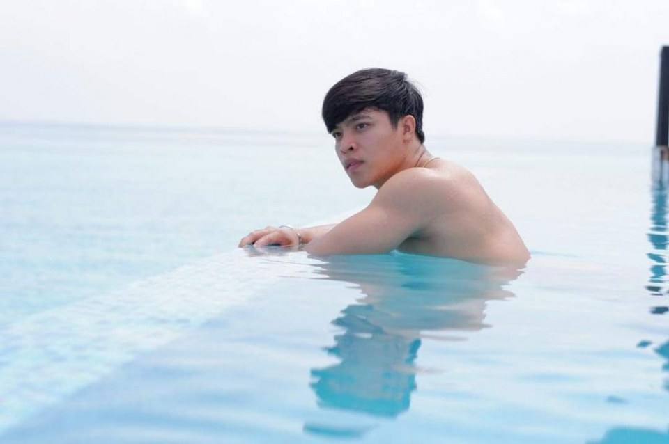 ร้อนระอุ จ๊าบ นายแบบหนุ่มฮอต โชว์แซ่บที่มัลดีฟ