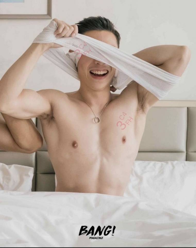 หนุ่มหล่อขึ้นปก 169