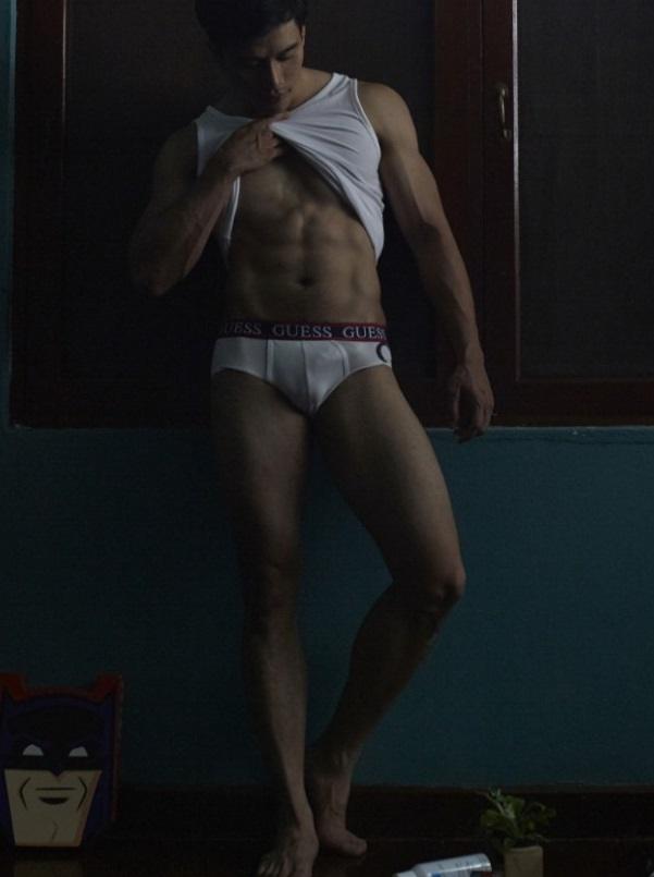 หนุ่มหล่อขึ้นปก 170