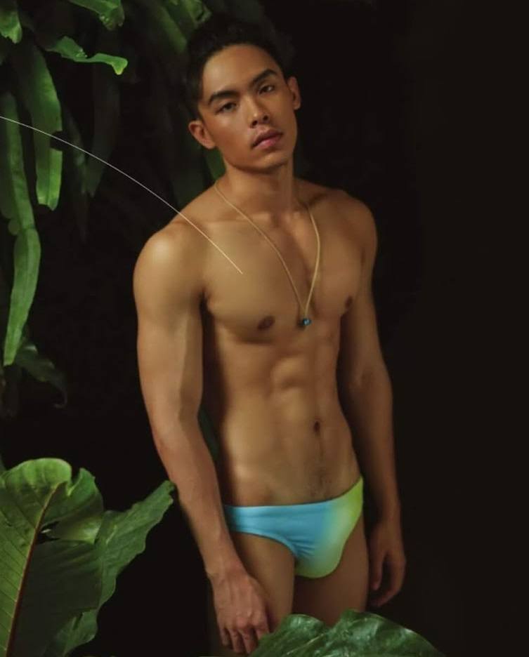 หนุ่มหล่อขึ้นปก 171