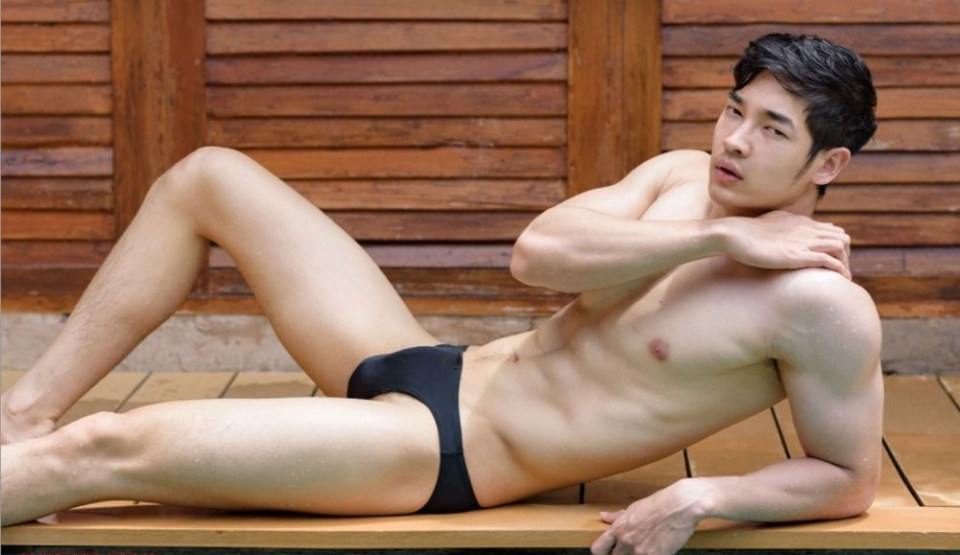 หนุ่มหล่อขึ้นปก 176