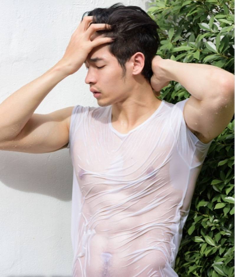 หนุ่มหล่อขึ้นปก 176