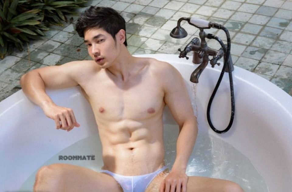 หนุ่มหล่อขึ้นปก 176
