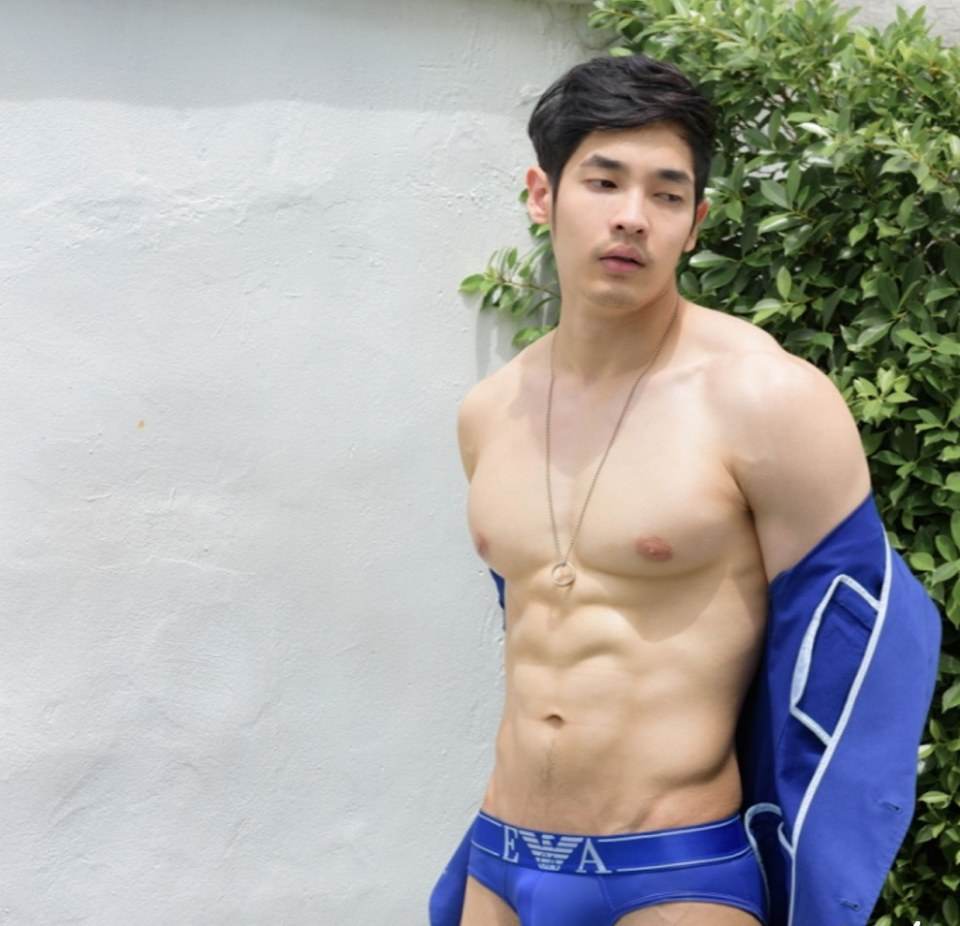 หนุ่มหล่อขึ้นปก 176.1