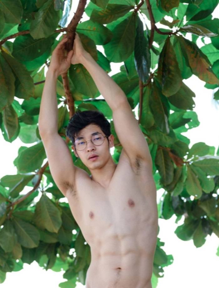 หนุ่มหล่อขึ้นปก 176.2