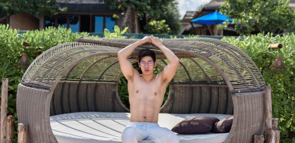 หนุ่มหล่อขึ้นปก 176.2