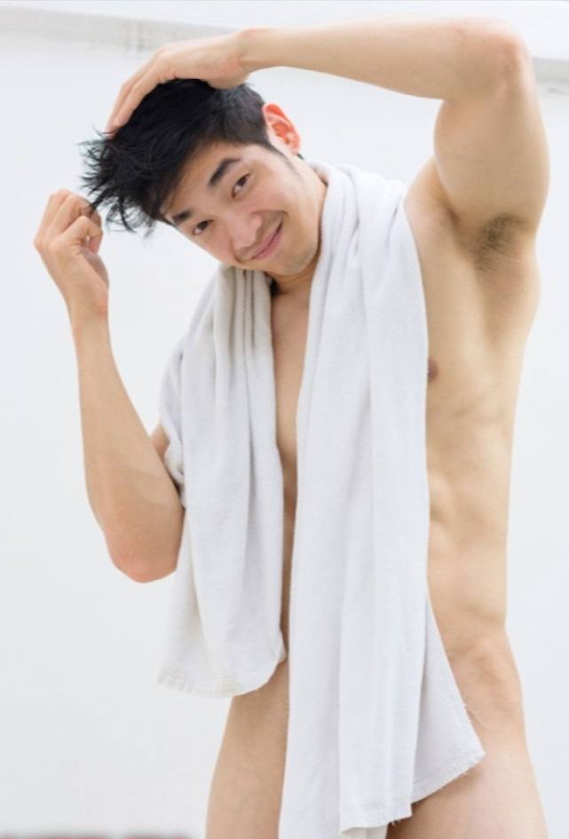 หนุ่มหล่อขึ้นปก 176.3