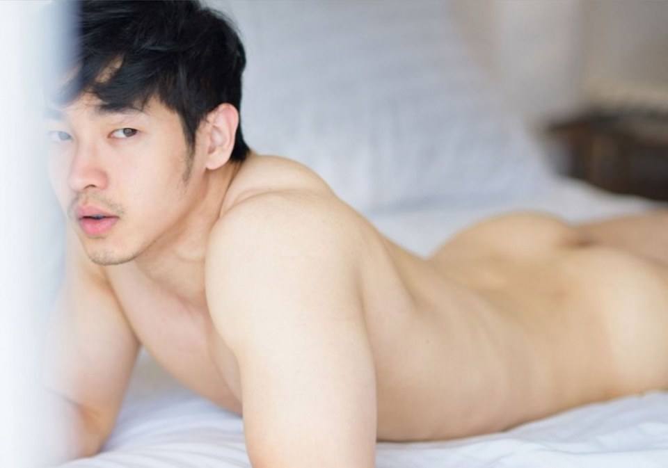 หนุ่มหล่อขึ้นปก 176.3