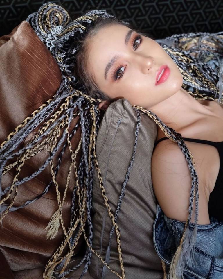 โยชิ​  รินทร์​รดา