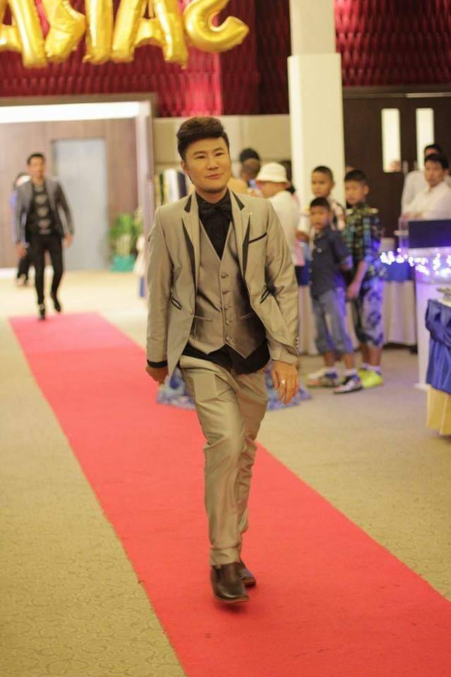 สนใจติดต่องานแสดง ละคร ภาพยนตร์ งานพิธีกร และงานโชว์ตัวร้องเพลงได้นะครับ
