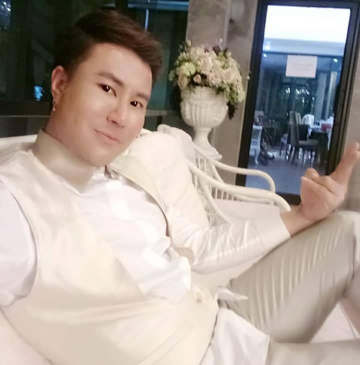 สนใจติดต่องานแสดง ละคร ภาพยนตร์ งานพิธีกร และงานโชว์ตัวร้องเพลงได้นะครับ