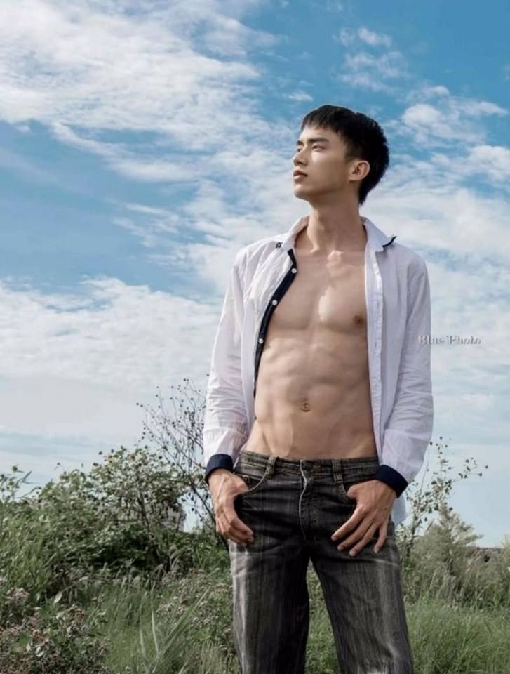 หนุ่มหล่อขึ้นปก 178