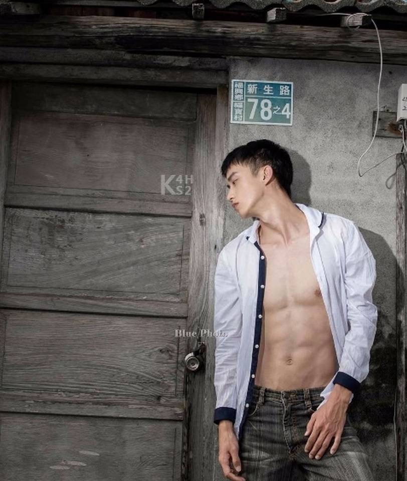 หนุ่มหล่อขึ้นปก 178