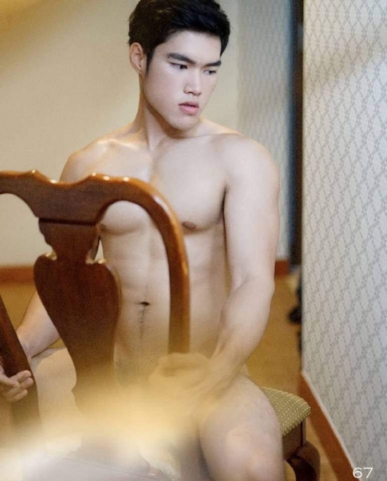 หนุ่มหล่อขึ้นปก 180