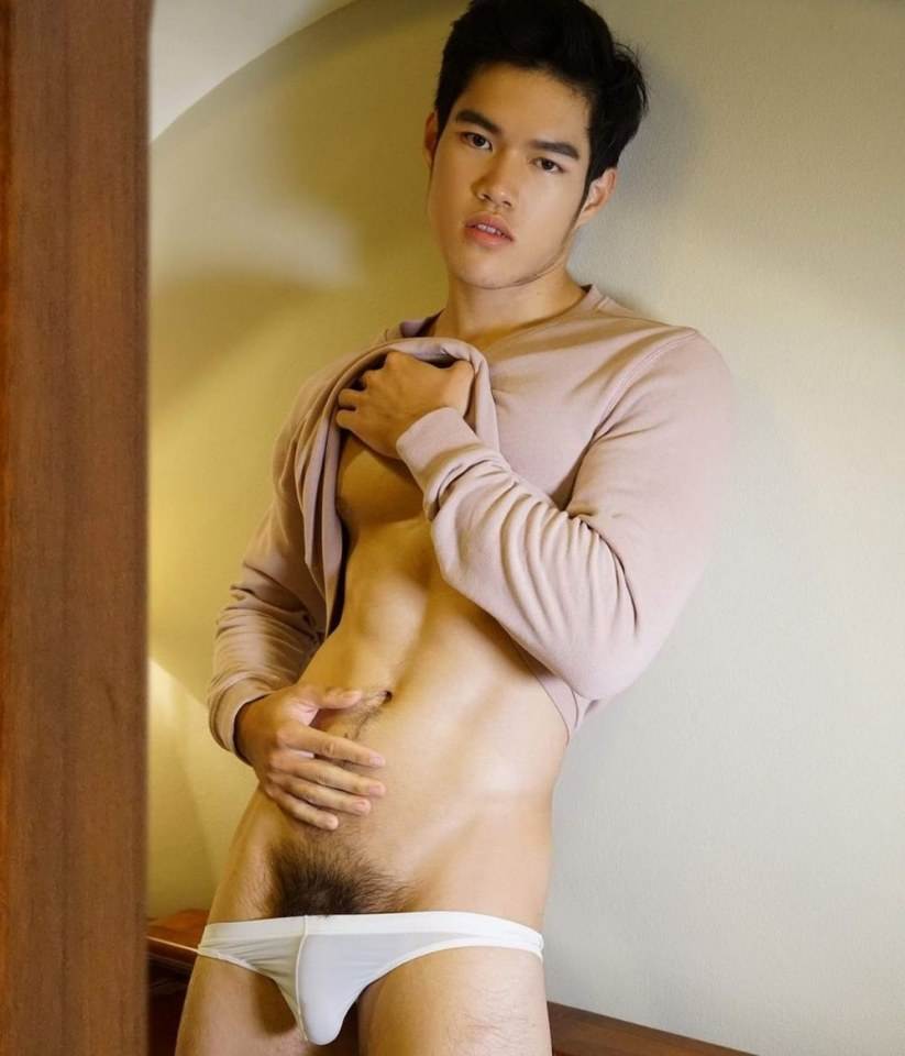 หนุ่มหล่อขึ้นปก 180.1