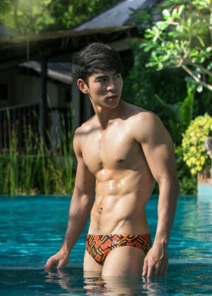 หนุ่มหล่อขึ้นปก 181.1