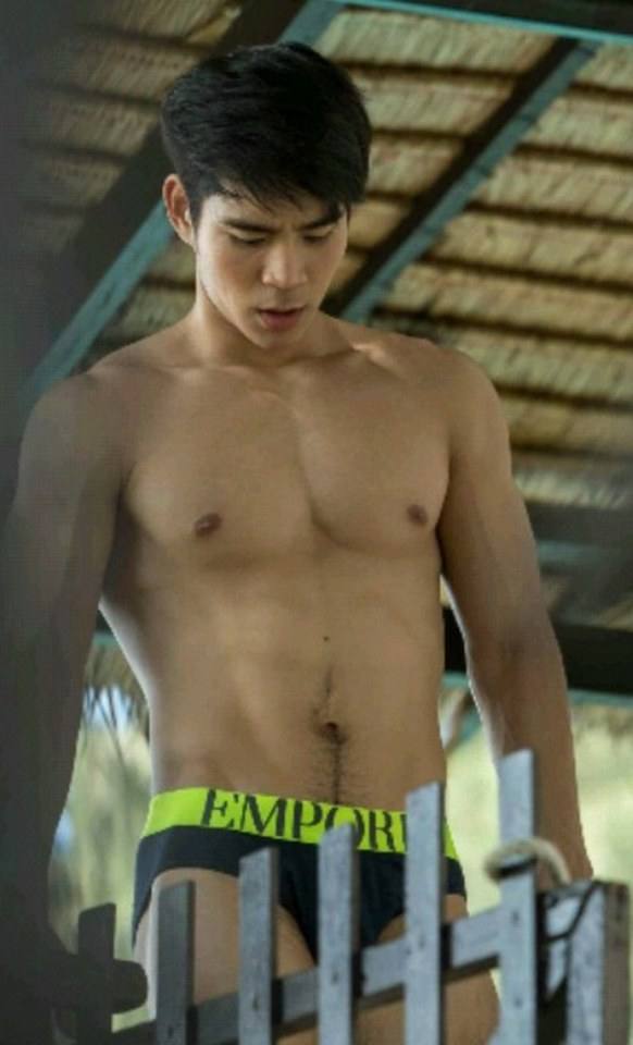 หนุ่มหล่อขึ้นปก 181.1