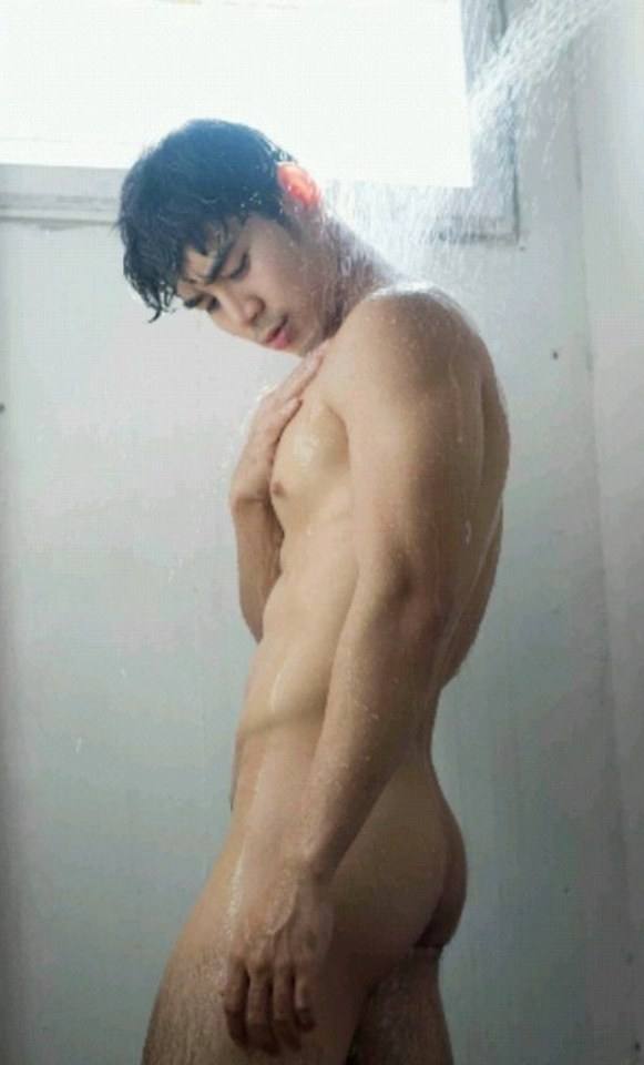 หนุ่มหล่อขึ้นปก 181.2