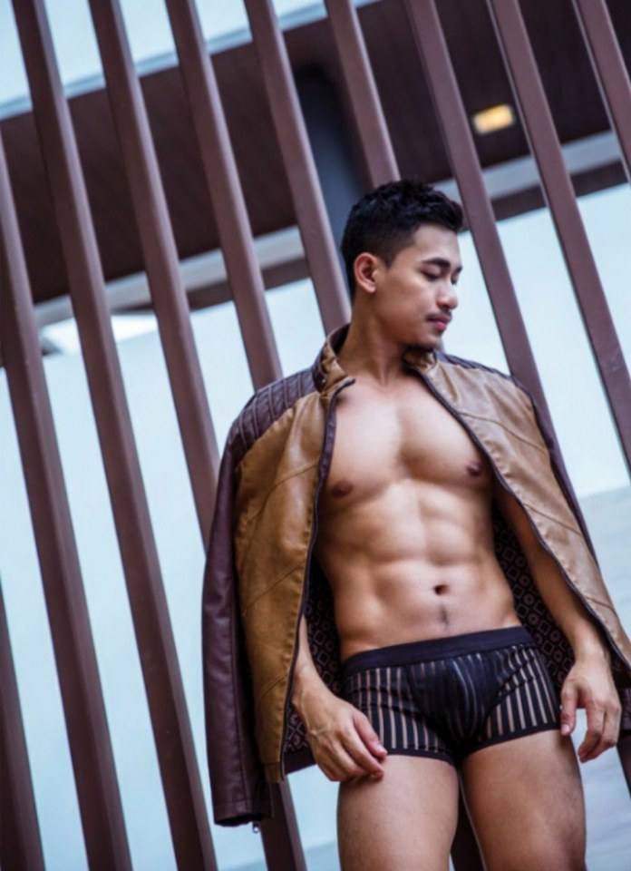 หนุ่มหล่อขึ้นปก 186