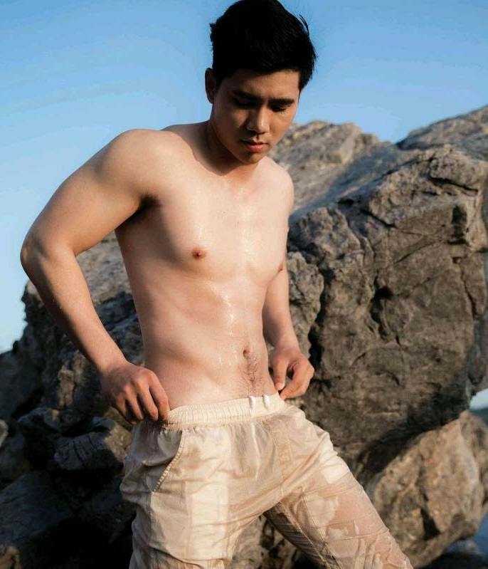 หนุ่มหล่อขึ้นปก 187