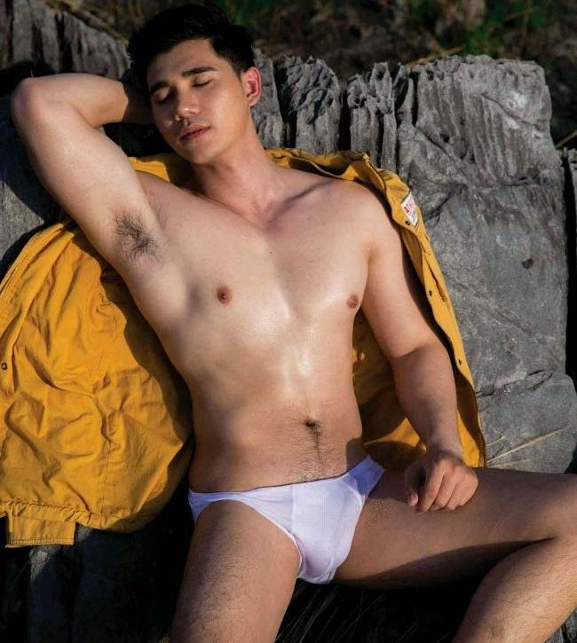 หนุ่มหล่อขึ้นปก 187