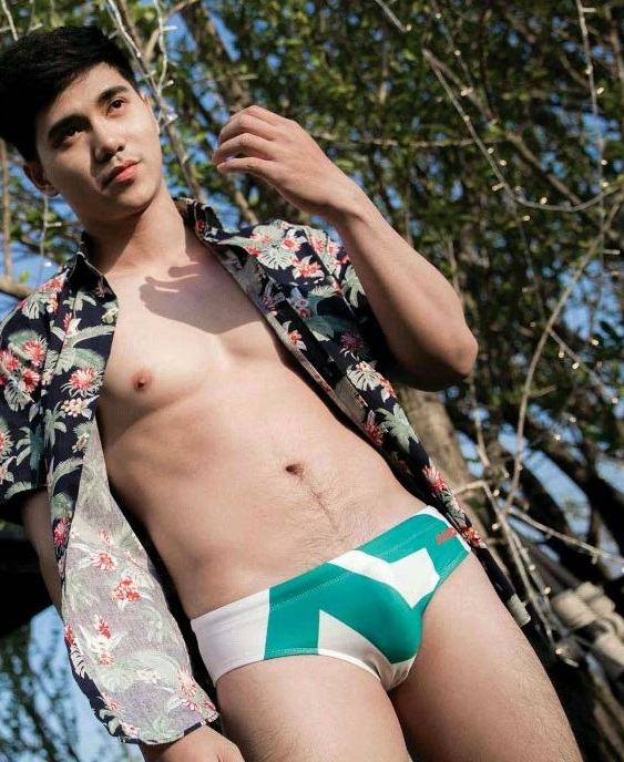 หนุ่มหล่อขึ้นปก 187